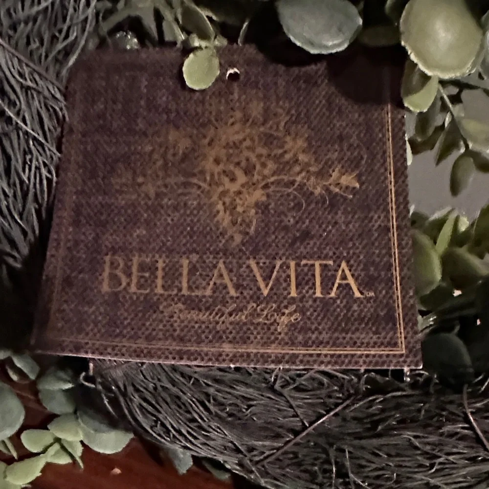 Bella Vita Green Eucalyptus Faux Leaf Wreath